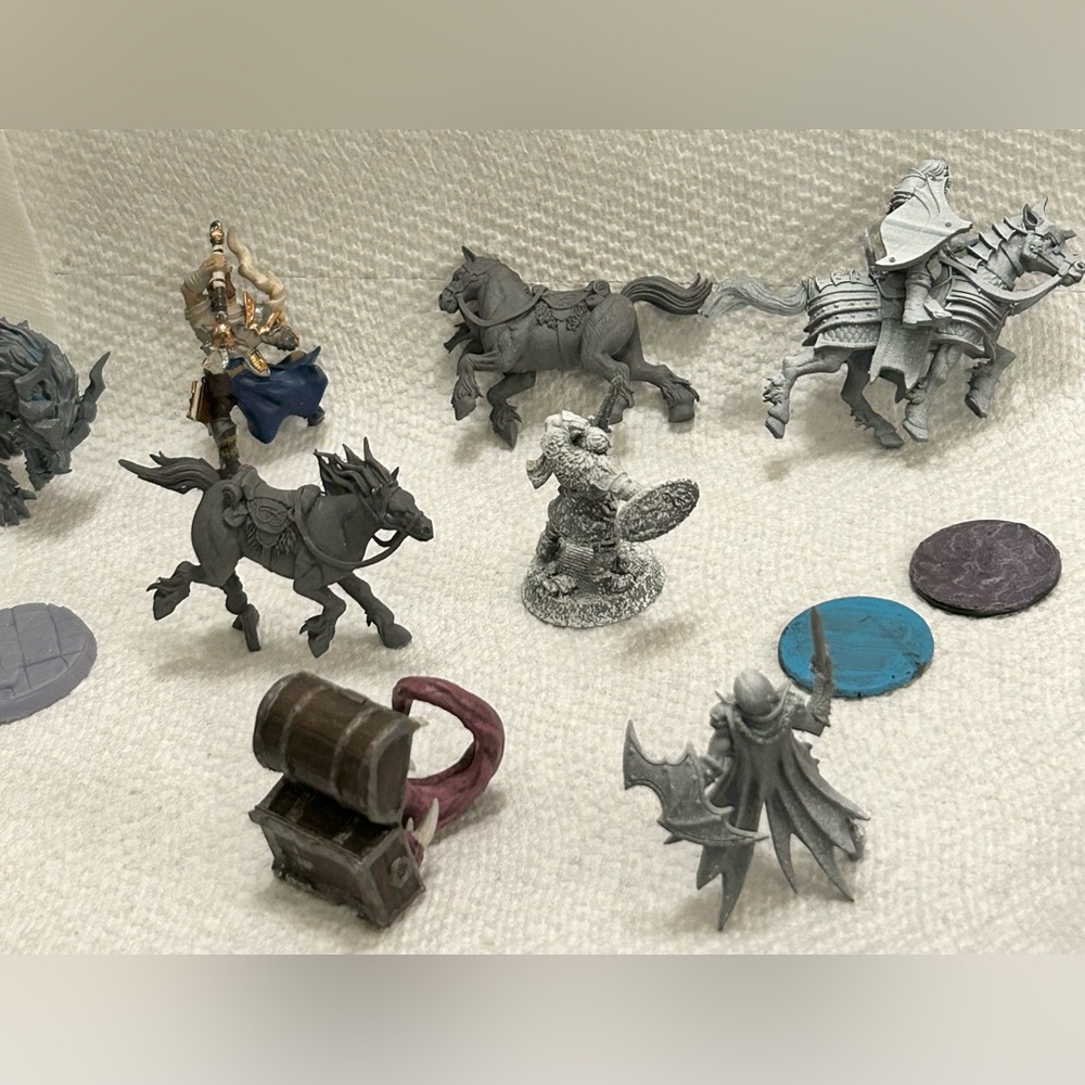 Fantasy Miniature Figures Set - Picture 10 of 16